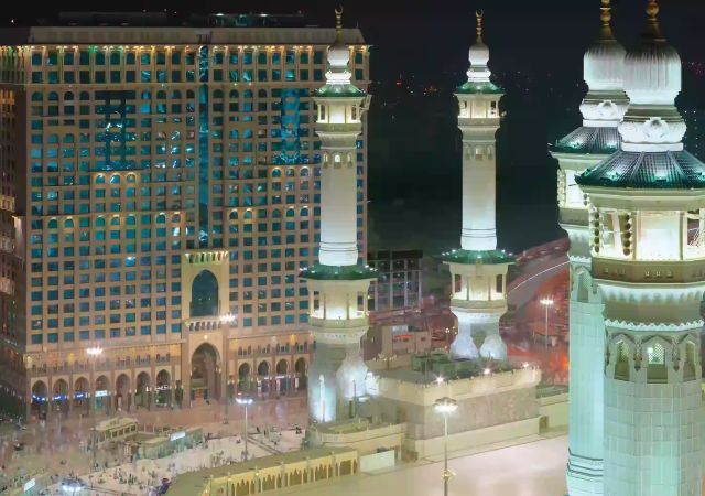 High-end Umrah lodging